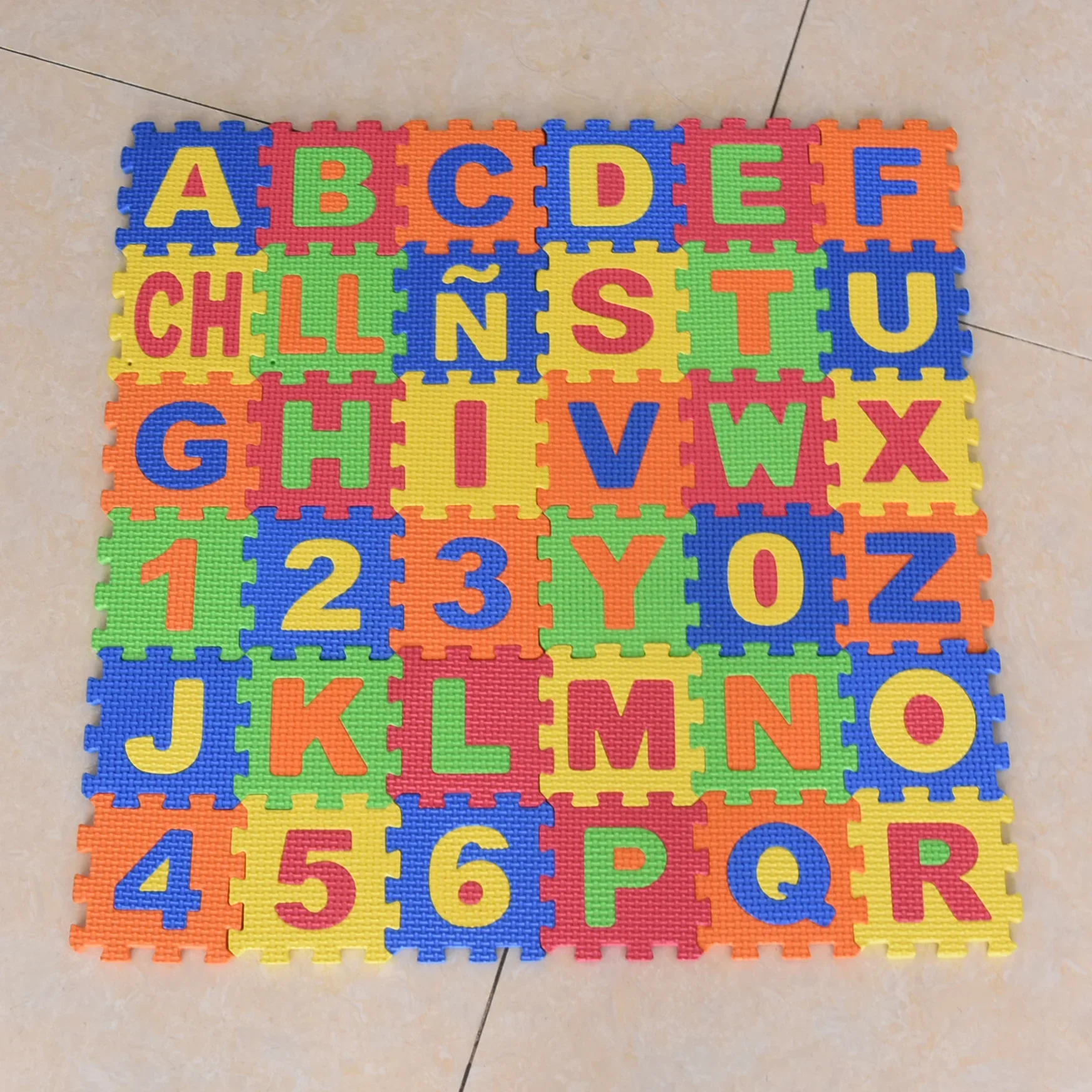 Tappetini da gioco 36 pz 9 cm  - Number Puzzle Foam recensione e prezzo
